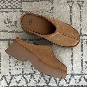UGG New Heights Clog